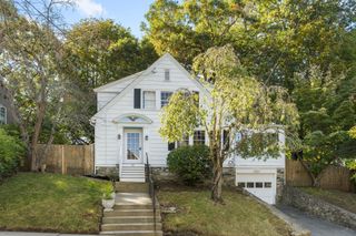 50 Holland Rd, Melrose, MA 02176