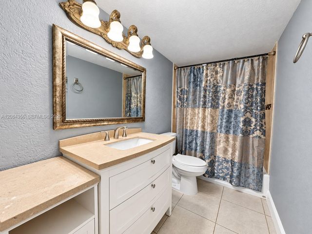 13707 Kendale Lakes Circle 109, Miami, FL 33183