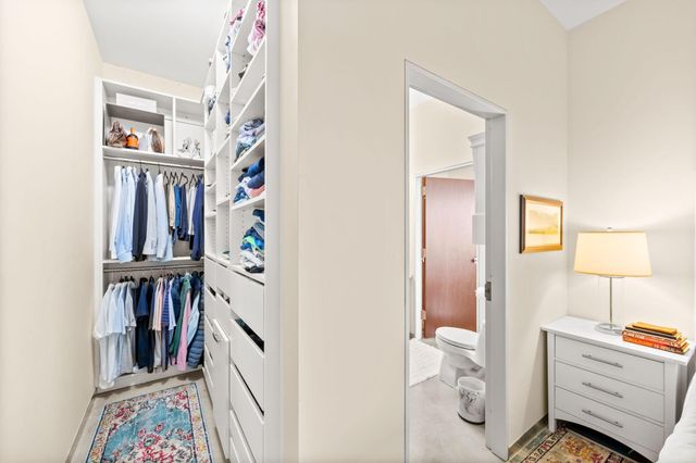 5601 Smetana Drive 918, Minnetonka, MN 55343