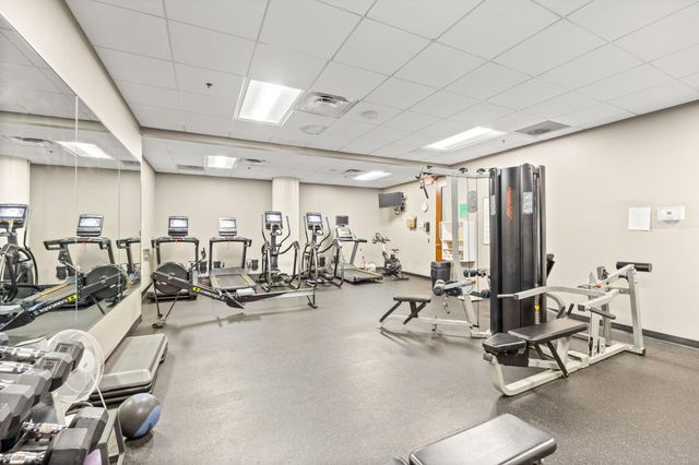 5601 Smetana Drive 918, Minnetonka, MN 55343