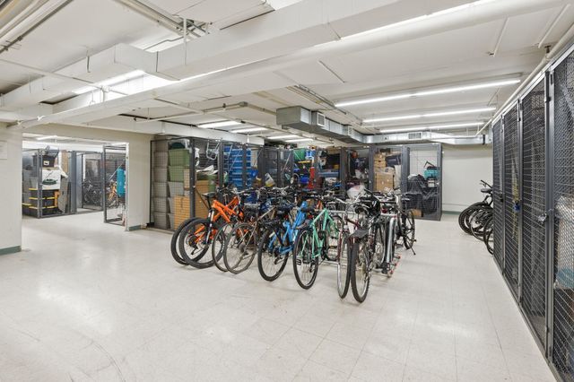 5601 Smetana Drive 918, Minnetonka, MN 55343