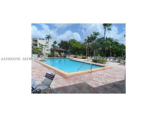 7727 SW 86th St A1-109, Miami, FL 33143