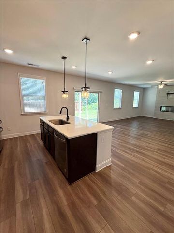 64 Park Chase Lane, Dallas, GA 30132