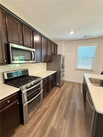 64 Park Chase Lane, Dallas, GA 30132