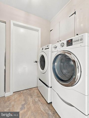 377 N LOCUST AVE, Marlton, NJ 08053