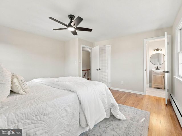 377 N LOCUST AVE, Marlton, NJ 08053