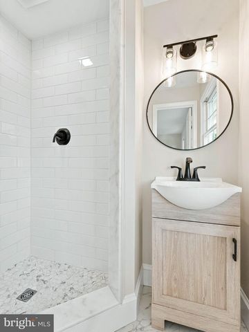 377 N LOCUST AVE, Marlton, NJ 08053