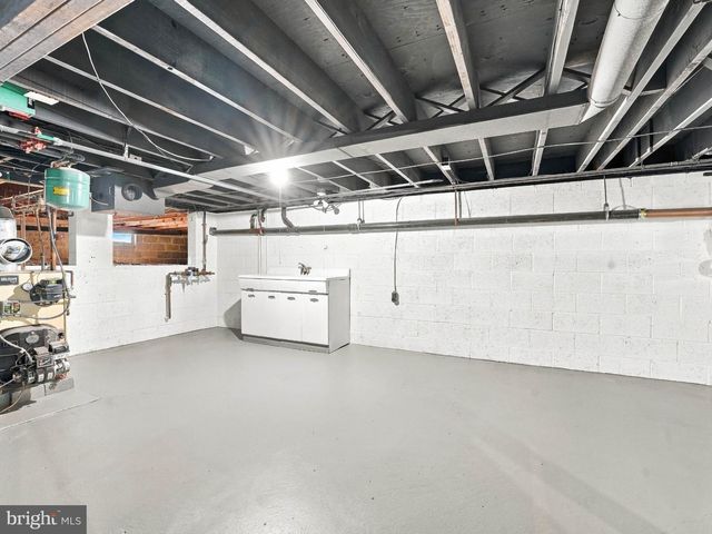 377 N LOCUST AVE, Marlton, NJ 08053