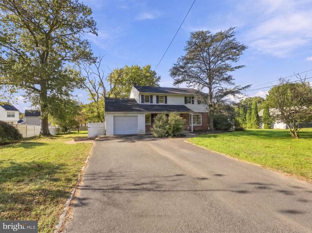 377 N LOCUST AVE, Marlton, NJ 08053