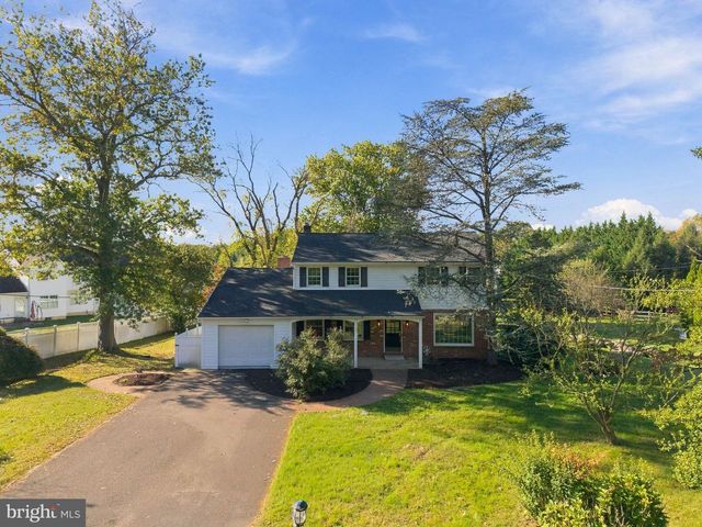 377 N LOCUST AVE, Marlton, NJ 08053