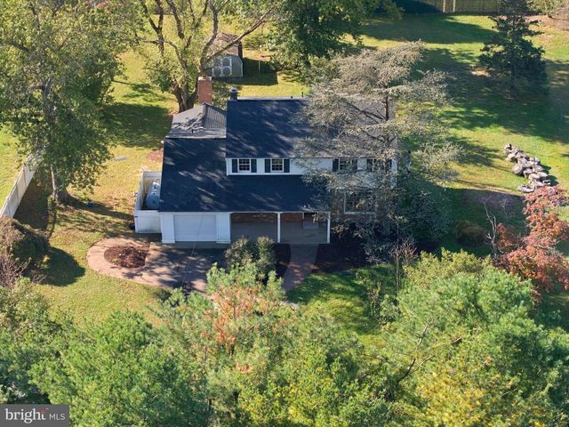 377 N LOCUST AVE, Marlton, NJ 08053