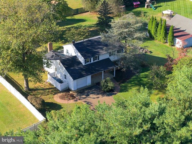 377 N LOCUST AVE, Marlton, NJ 08053