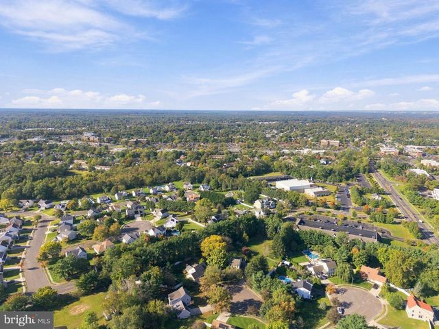 377 N LOCUST AVE, Marlton, NJ 08053