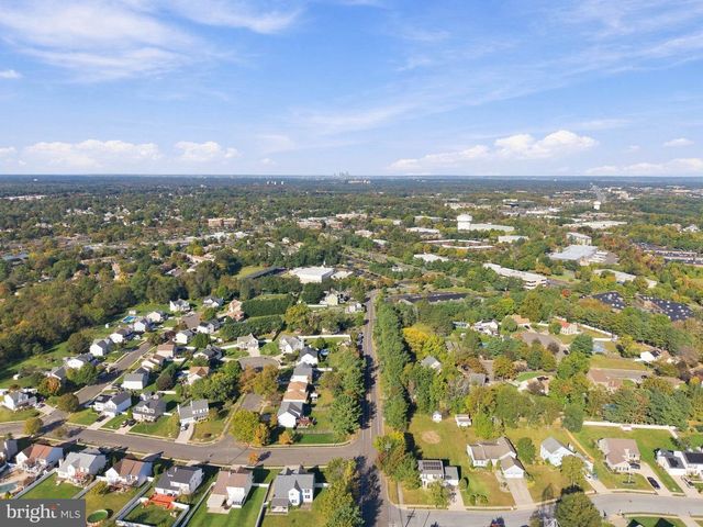 377 N LOCUST AVE, Marlton, NJ 08053