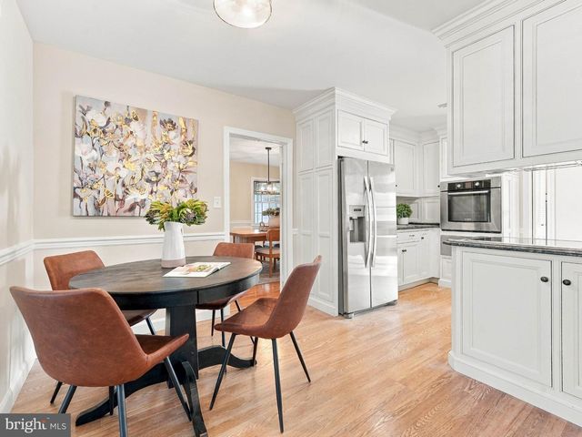 377 N LOCUST AVE, Marlton, NJ 08053