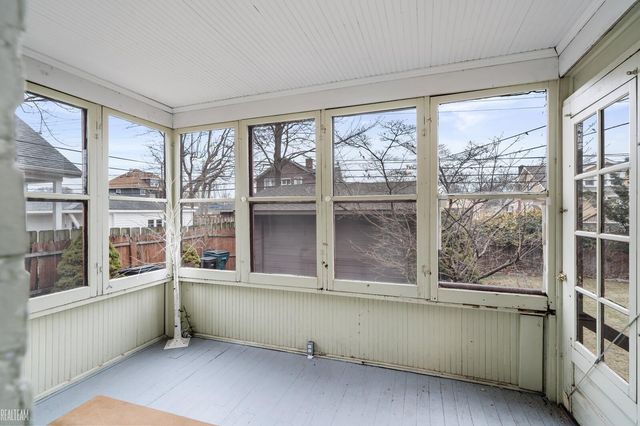 925 E 2nd Street, Royal Oak, MI 48067