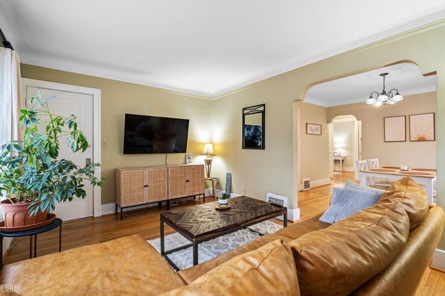 925 E 2nd Street, Royal Oak, MI 48067