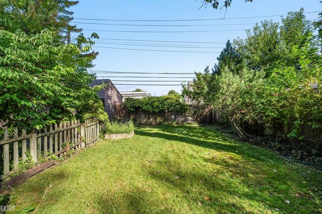 925 E 2nd Street, Royal Oak, MI 48067