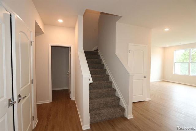 2405 Saltsprings Drive Lane, Saline, MI 48176