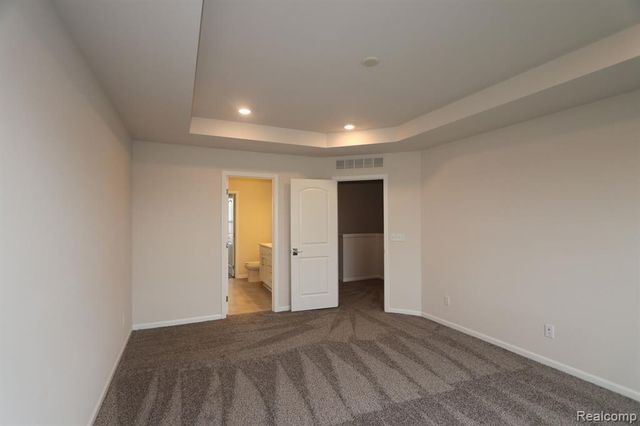 2405 Saltsprings Drive Lane, Saline, MI 48176