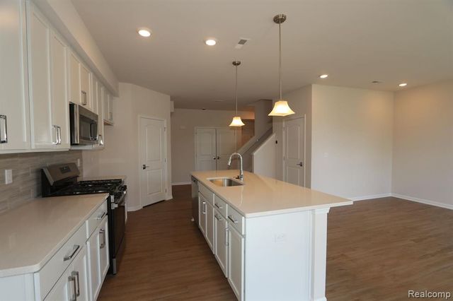 2405 Saltsprings Drive Lane, Saline, MI 48176