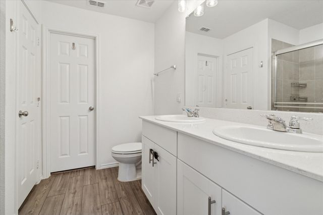 2101 Winding Creek Way, Denton, TX 76208