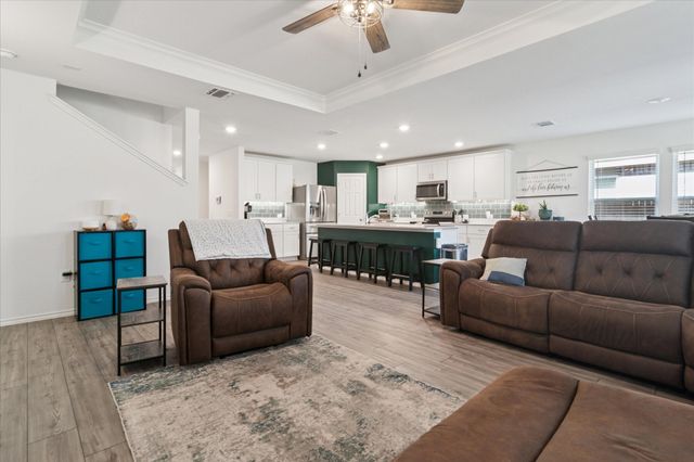 2101 Winding Creek Way, Denton, TX 76208