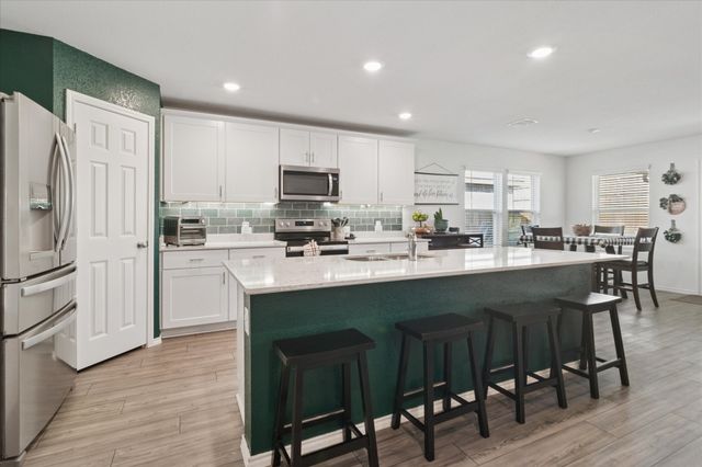 2101 Winding Creek Way, Denton, TX 76208