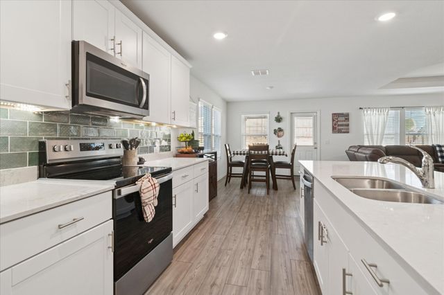 2101 Winding Creek Way, Denton, TX 76208