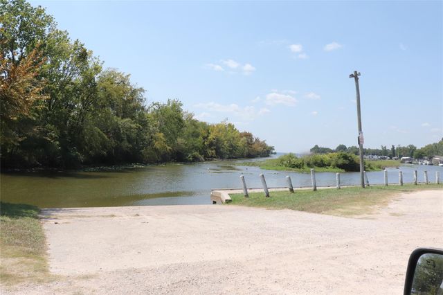 11633 Vistawood Street, Willis, TX 77318