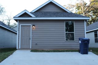 11633 Vistawood Street, Willis, TX 77318