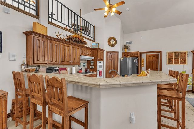 2024 Bluff Creek Drive, Strawn, TX 76475