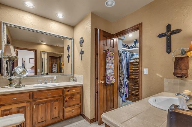 2024 Bluff Creek Drive, Strawn, TX 76475