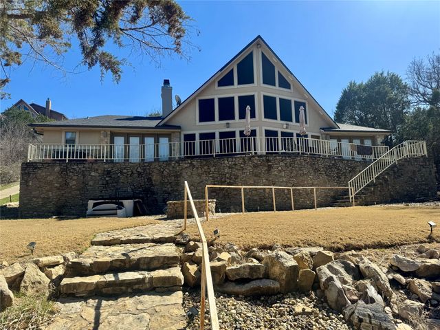 2024 Bluff Creek Drive, Strawn, TX 76475