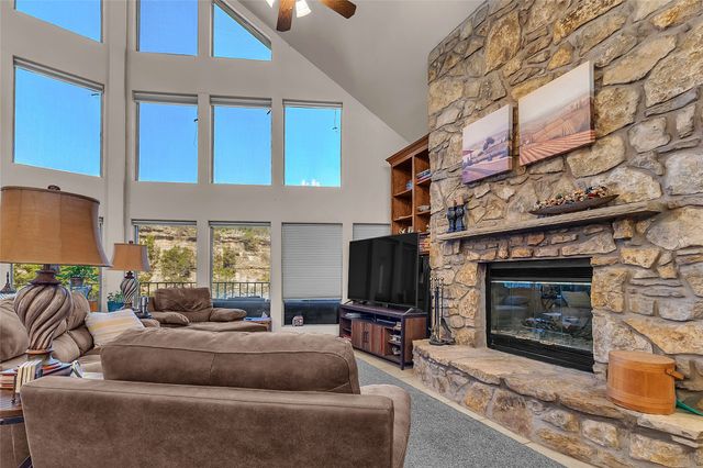 2024 Bluff Creek Drive, Strawn, TX 76475