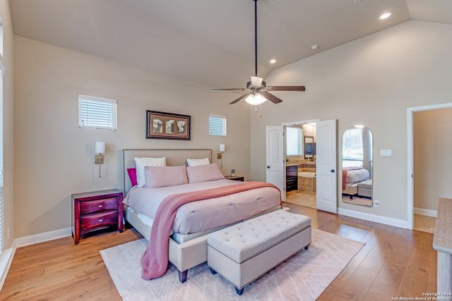 24011 Seven Winds, San Antonio, TX 78258