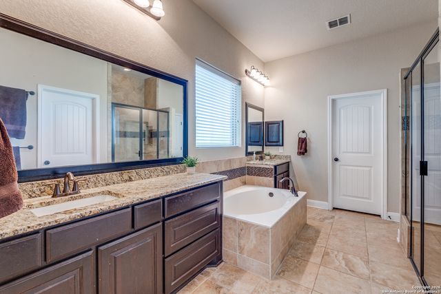 24011 Seven Winds, San Antonio, TX 78258