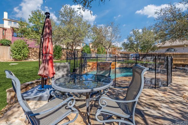 24011 Seven Winds, San Antonio, TX 78258