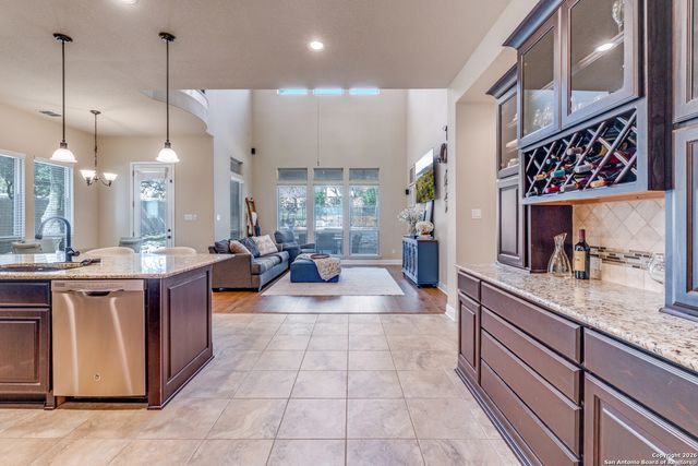 24011 Seven Winds, San Antonio, TX 78258