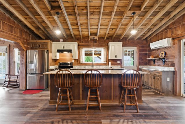 1635 Greens Chapel Road, Bloomfield, KY 40008