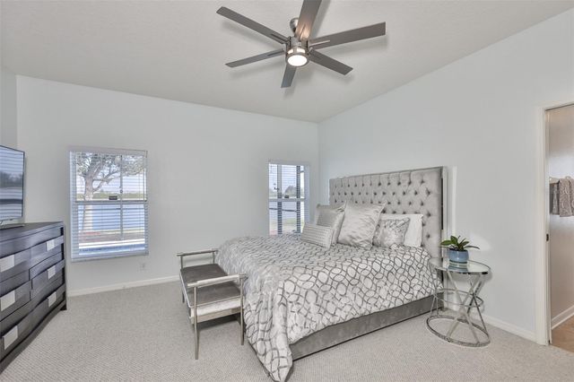 823 SEMINOLE SKY DRIVE, Ruskin, FL 33570