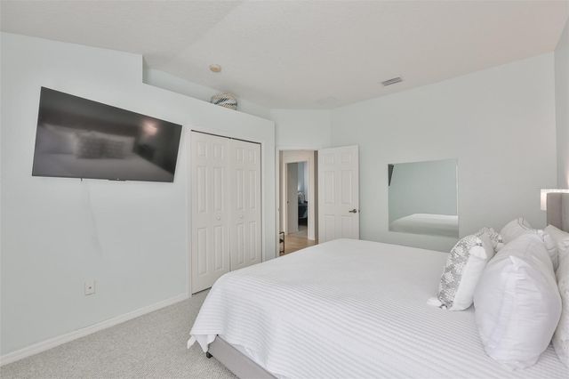 823 SEMINOLE SKY DRIVE, Ruskin, FL 33570