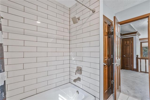 5741 Wolf Laurel SW Lane, Lilburn, GA 30047