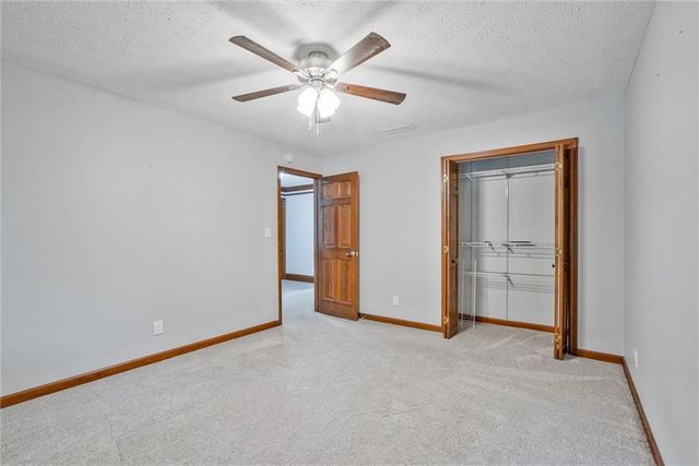 5741 Wolf Laurel SW Lane, Lilburn, GA 30047