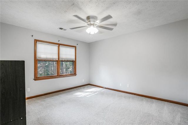 5741 Wolf Laurel SW Lane, Lilburn, GA 30047