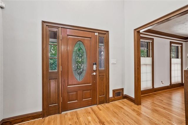 5741 Wolf Laurel SW Lane, Lilburn, GA 30047