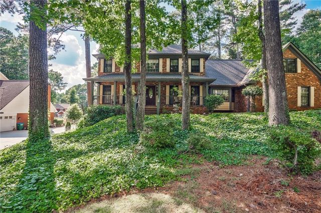5741 Wolf Laurel SW Lane, Lilburn, GA 30047