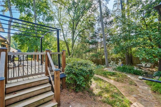 5741 Wolf Laurel SW Lane, Lilburn, GA 30047