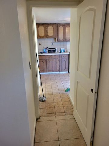 5918 N Wiley Street A-b, Hollywood, FL 33023