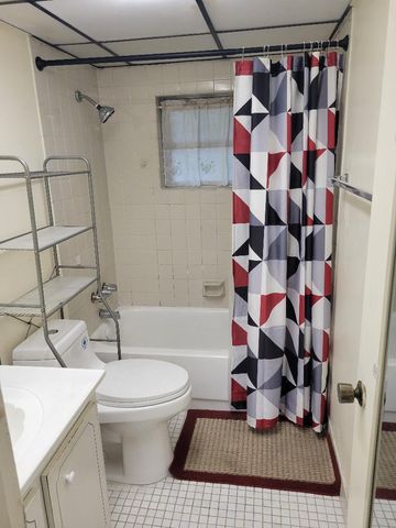 5918 N Wiley Street A-b, Hollywood, FL 33023